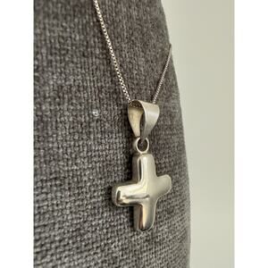 Sterling Silver Cross Pendant Necklace 925 Italy Box Chain Christian Jewelry